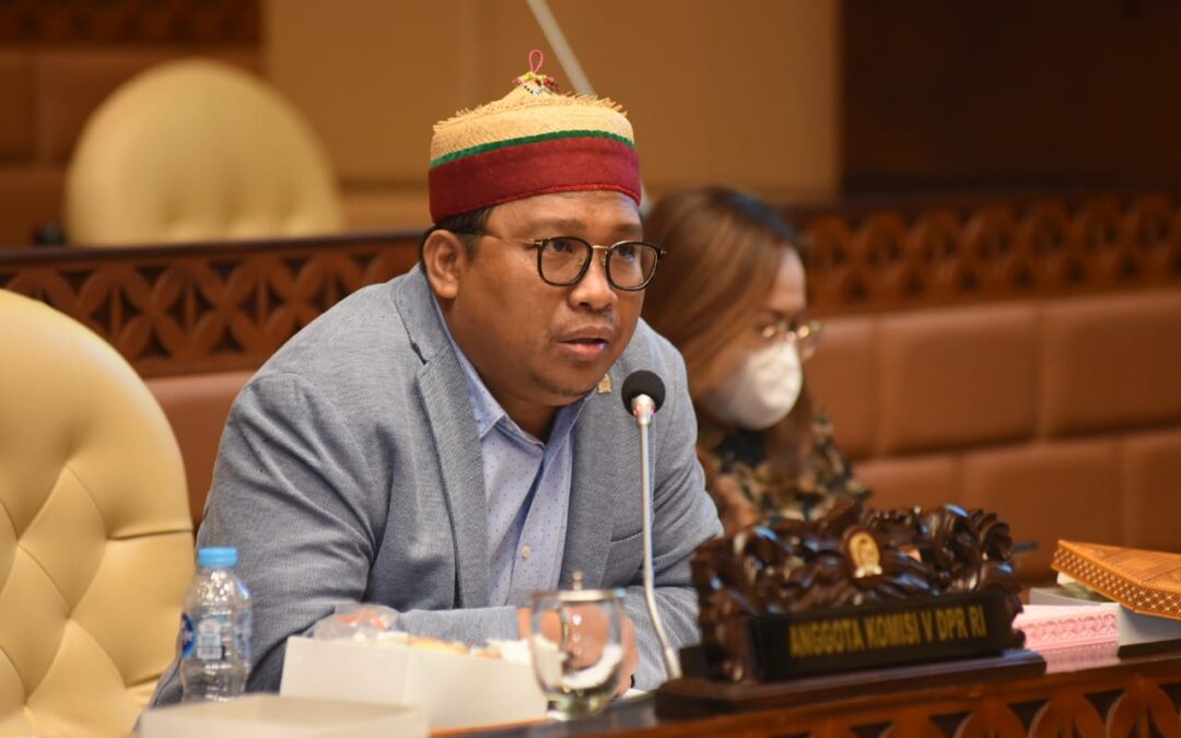 Anggota Komisi V DPR Minta Menhub Selamatkan Maskapai Garuda