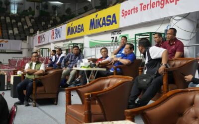 Dr. H. Irwan Temani Bapak SBY Nonton Lavani Latihan