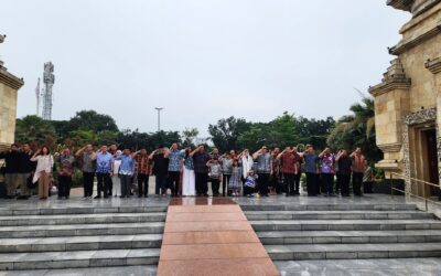 Dr. H. Irwan Dampingi Keluarga Besar SBY Ziarah ke Malam Ibu Ani Yudhyono