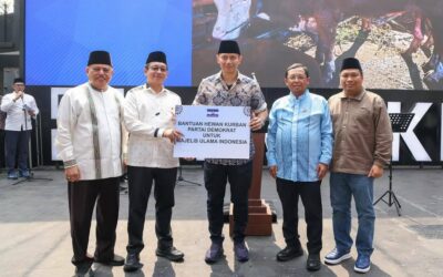 Dr. H. Irwan Dampinggi AHY dan Ketum Srikandi DPP Demokrat Serahkan Hewan Kurban